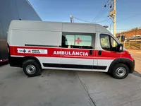 Ambulância sobre Citroën Jumper, foto 2, transformado pela R&R Veículos Especiais