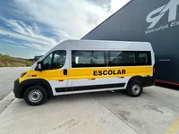 Van escolar sobre Citroën Jumper, foto 1, transformado pela R&R Veículos Especiais