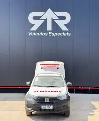 Ambulância sobre pickup Fiat Strada, foto 1, transformado pela R&R Veículos Especiais