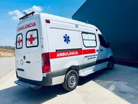Ambulância sobre Mercedes-Benz Sprinter, foto 3, transformado pela R&R Veículos Especiais