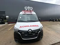 Ambulância sobre Renault Master, foto 1, transformado pela R&R Veículos Especiais