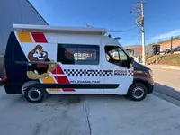Base móvel policial sobre Renault Master, foto 3, transformado pela R&R Veículos Especiais
