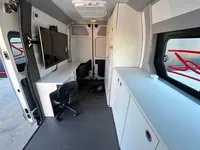 Base móvel policial sobre Renault Master, foto 4, transformado pela R&R Veículos Especiais