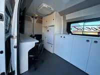 Base móvel policial sobre Renault Master, foto 5, transformado pela R&R Veículos Especiais