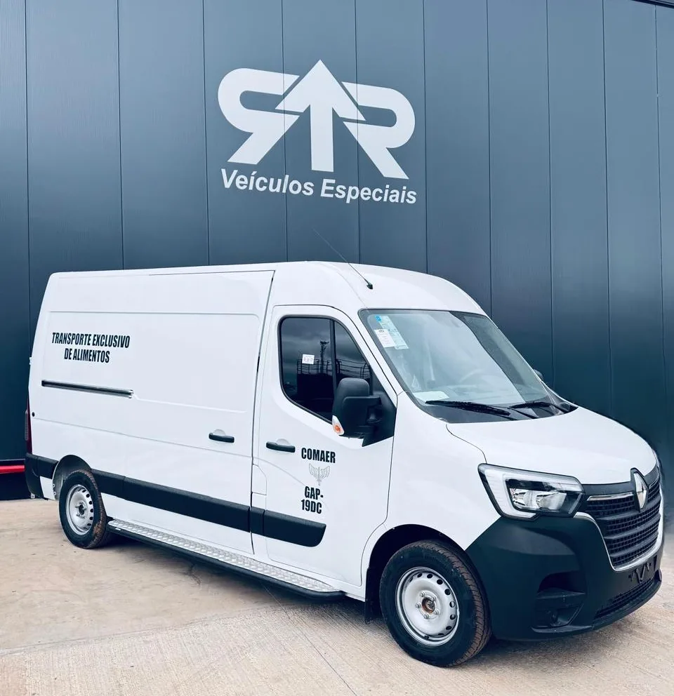 Furgão refrigerado sobre Renault Master, foto 1, transformado pela R&R Veículos Especiais