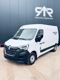 Furgão refrigerado sobre Renault Master, foto 2, transformado pela R&R Veículos Especiais